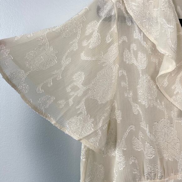 Pleione Cream Empire Waist Blouse V-Neck Ruffle Front Textured Floral Size L - Picture 6 of 10
